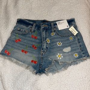 Aeropostale Vintage High Rise Shorty 2.5” Shorts with Cherries and Flowers!